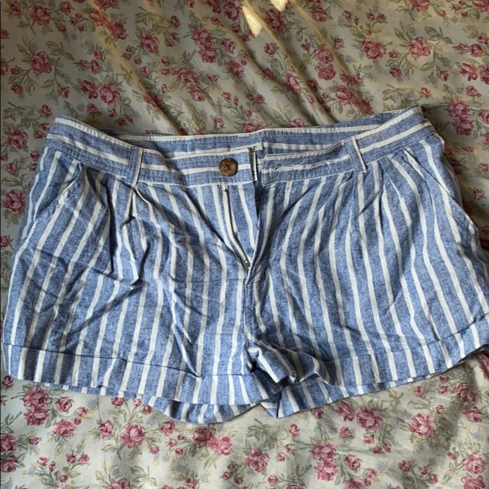 Forever 21 Blue/ White Stripe Shorts 29